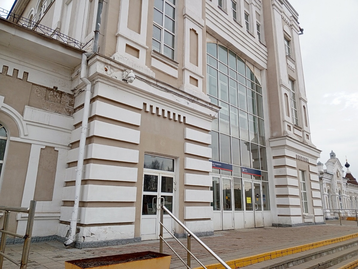 Вокзал Череповца. Вокзал Череповца.