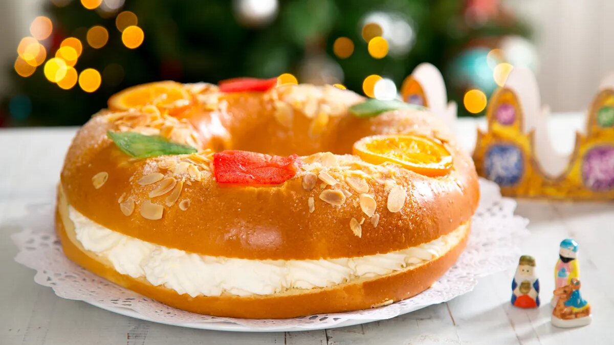 roscon-de-reyes-three-kings-cake
