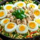 салат из лапши быстрого приготовления с курицей яйцом и огурцами