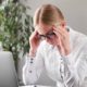 женщина плохо себя чувствует на работе