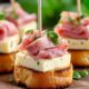 канапе с ветчиной и сыром