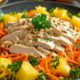 салат с морковью, курицей и ананасами