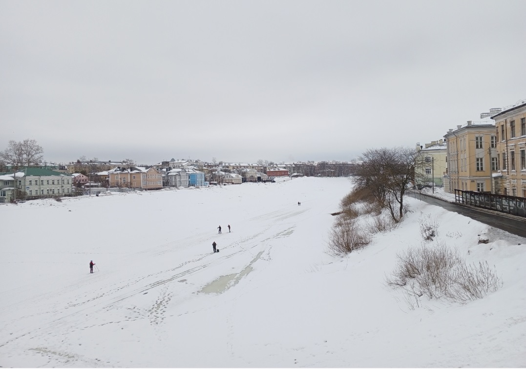 «Река