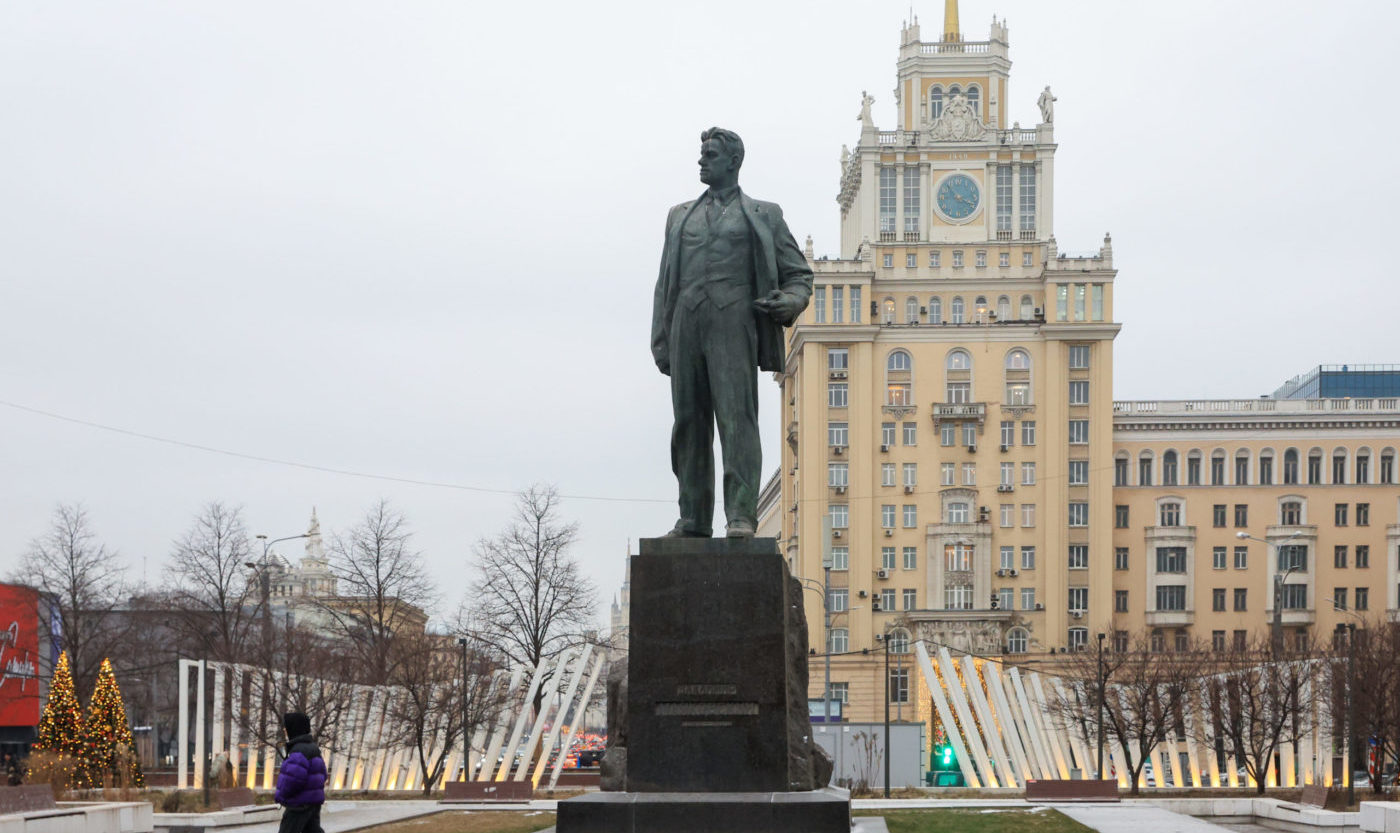 Памятник Маяковскому Москва, памятник Маяковскому