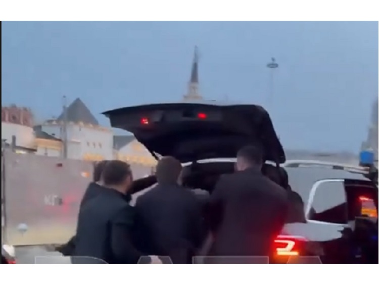 Боевики похитили блогера Щепихина в Москве, его проверят на экстремизм Боевики похитили блогера Щепихина в Москве, его проверят на экстремизм