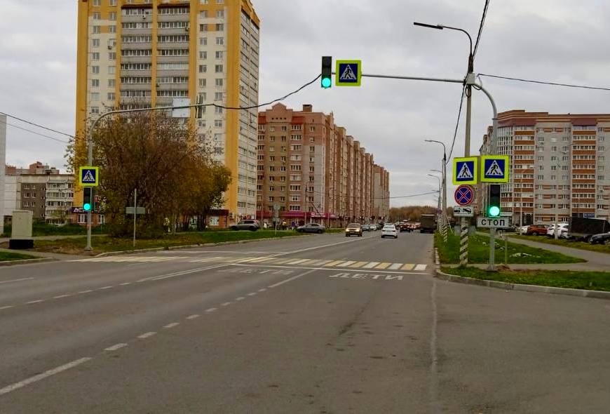 Светофор на Ленинградской Светофор на Ленинградской