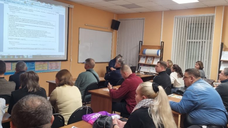 На уроке по гражданской обороне