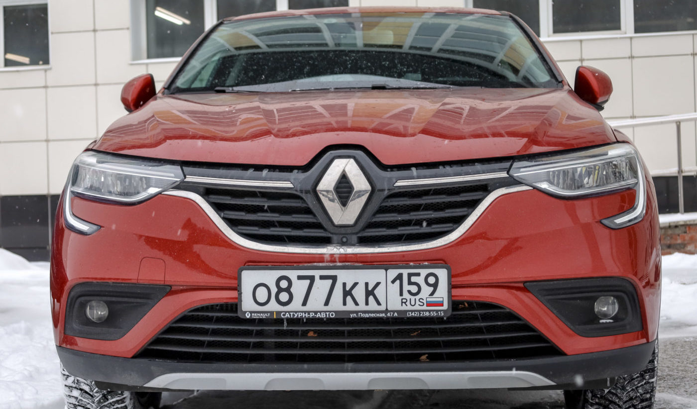 логотип Renault