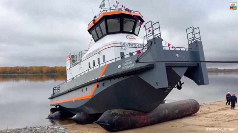 На Череповецком судостроительном заводе спущен на воду буксир «Василий Верещагин»