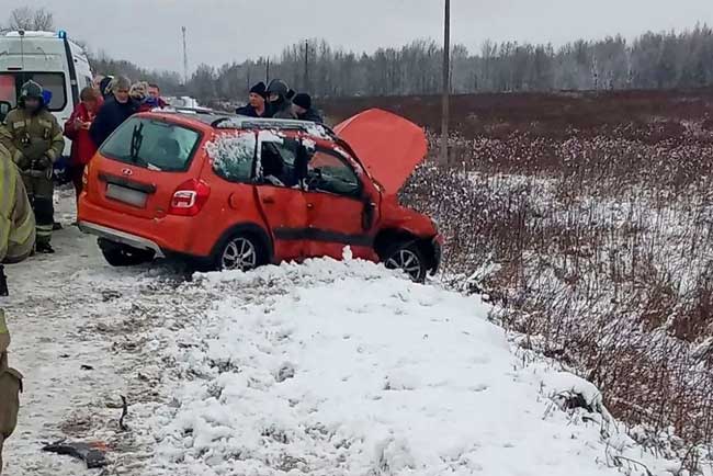 В Череповце два смертельных ДТП из-за непогоды