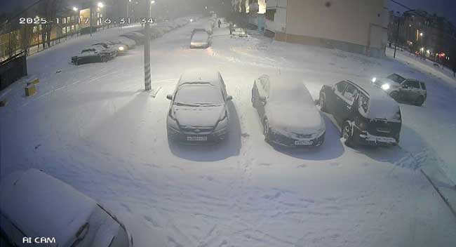 В Череповце коммунальные службы переведены на усиленный режим из-за затяжного снегопада