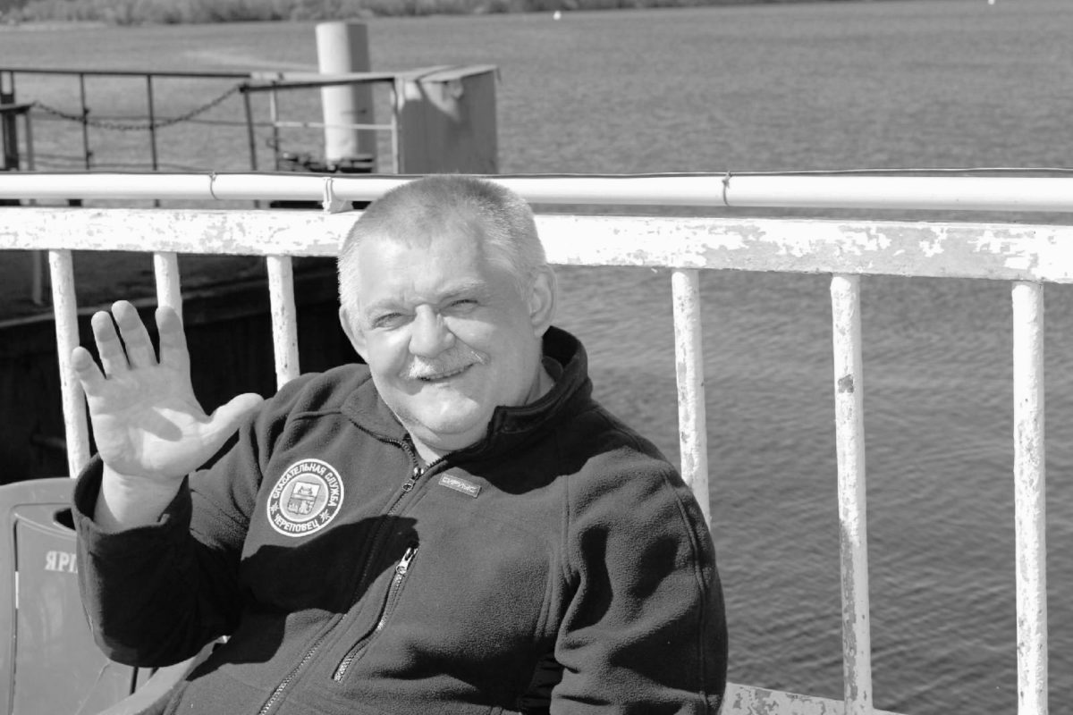 Алексей Перов