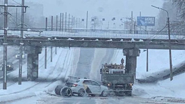 В Череповце вновь перекрывали движение на проспекте Победы