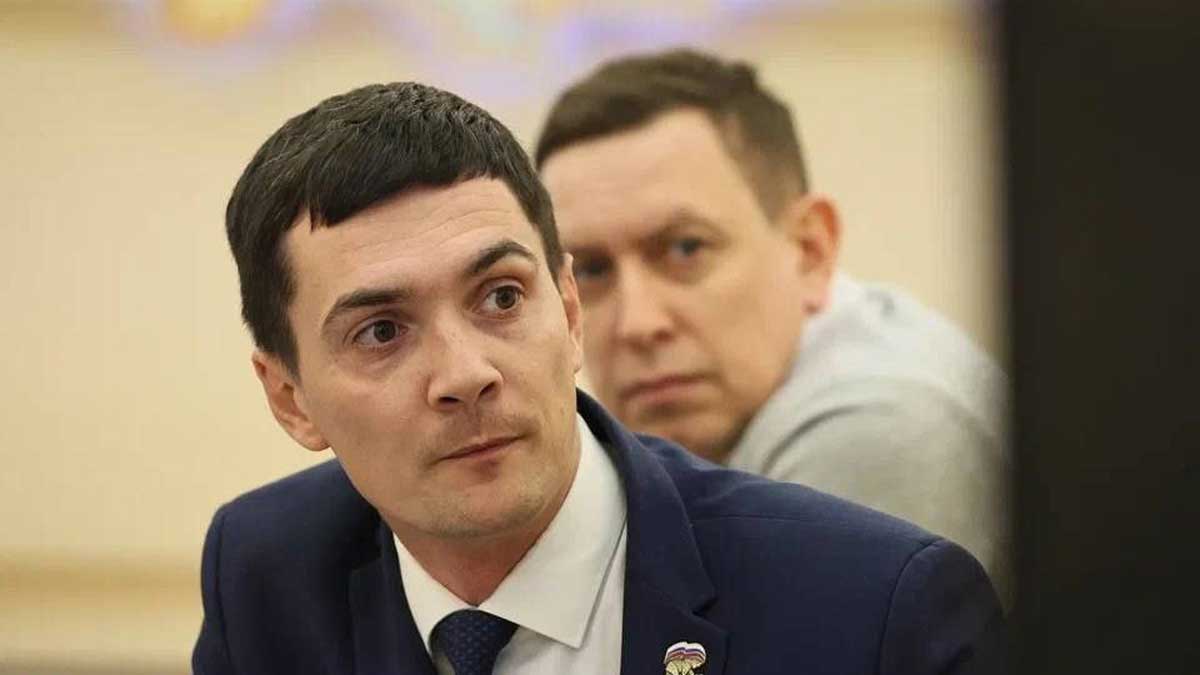 Роман Маслов