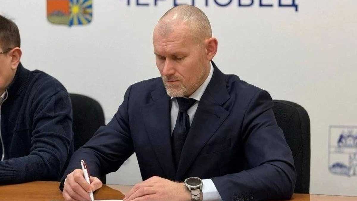 Андрей Накрошаев