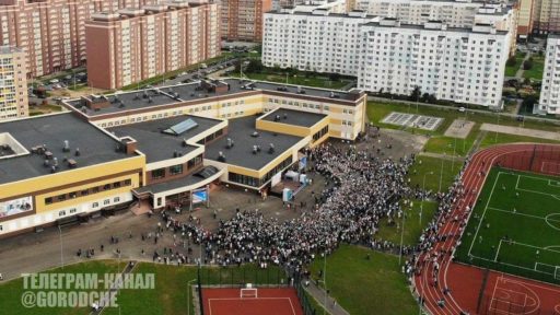 В Череповце стартовал прием заявлений в первые классы