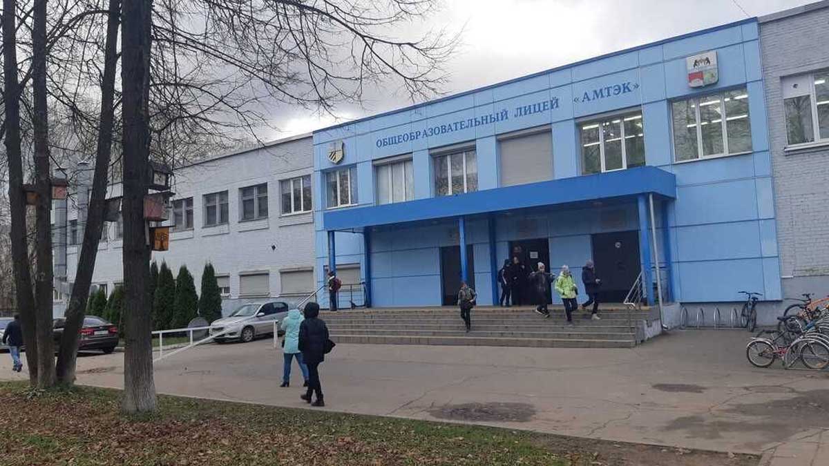 В Череповце обновят почти 800 окон в школах и детских садах