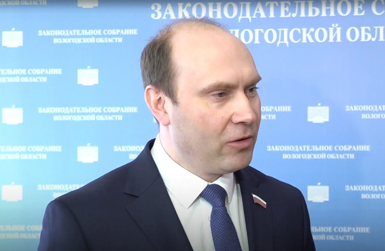 Анатолий Дианов