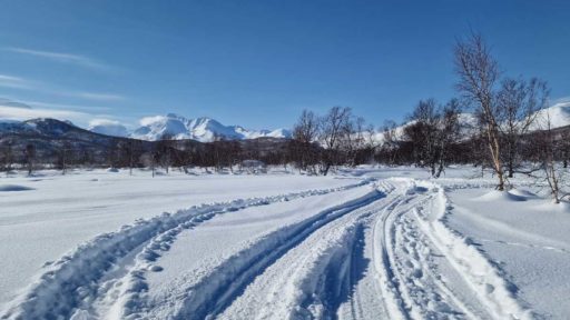Туристическая группа пропала на Камчатке: двое погибших, пятеро спасены