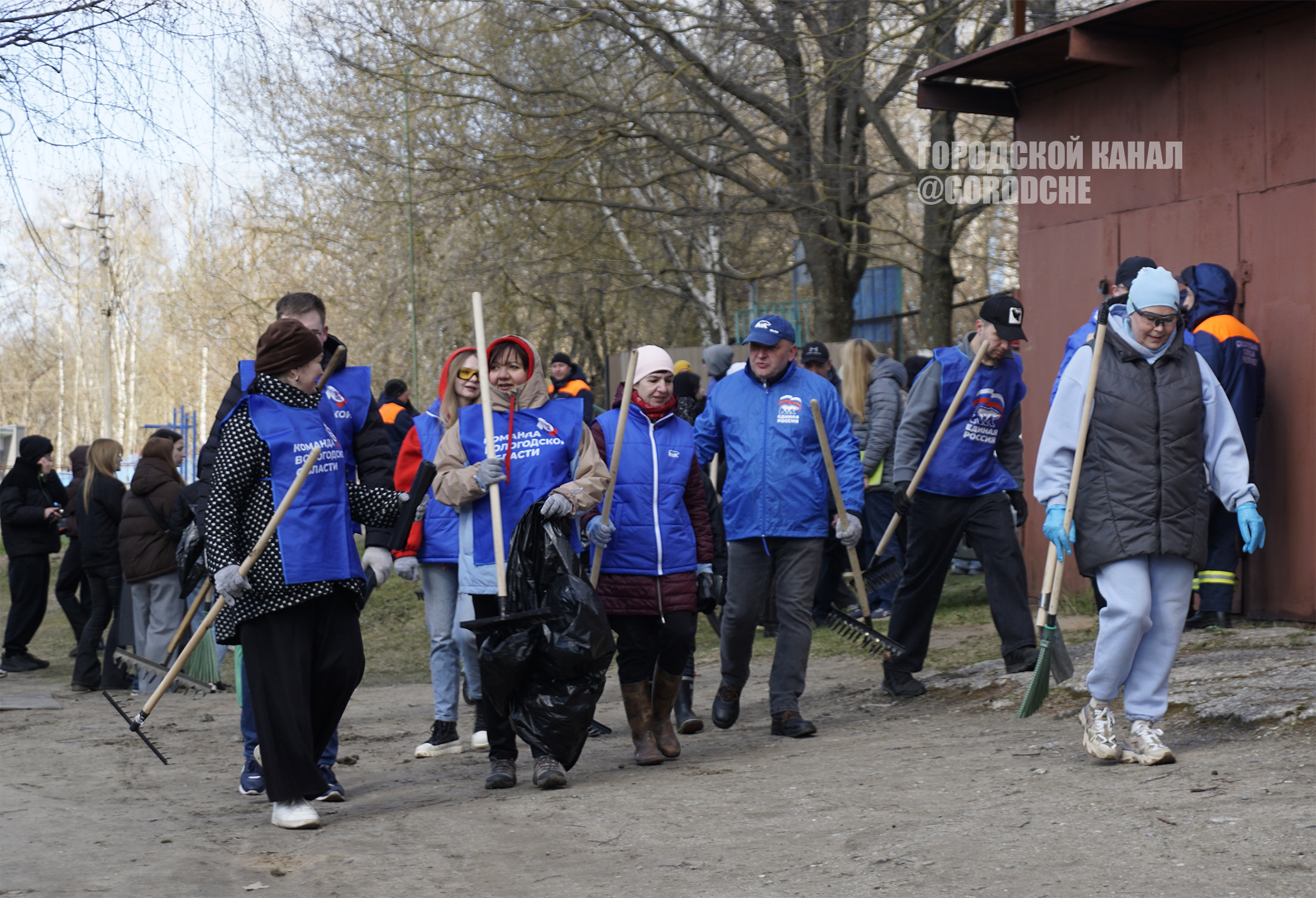 В Череповце провели общероссийский субботник