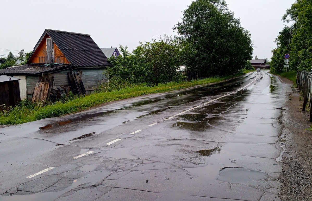 Дорога на причалы давно разбита
