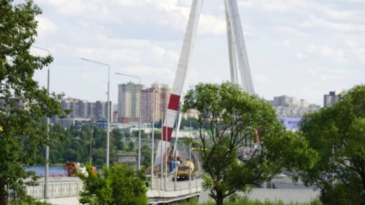 Власти потребовали ускорить ремонт Октябрьского моста