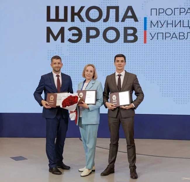 Роман Маслов завершил обучение в «Школе мэров» и защитил проект