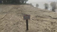 У берега в районе Городища появились запретительные таблички