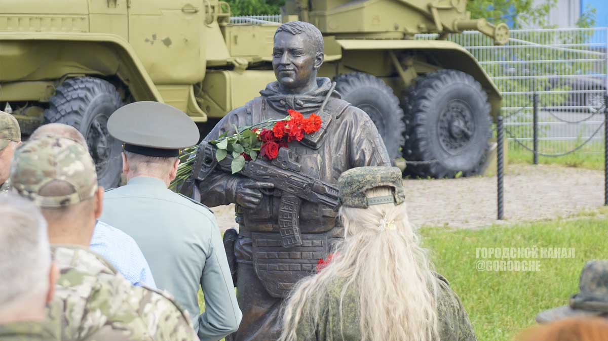 В Череповце День ветеранов боевых действий отметили памятной акцией