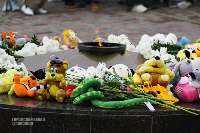 В Череповце почтили память детей — жертв войны в Донбассе