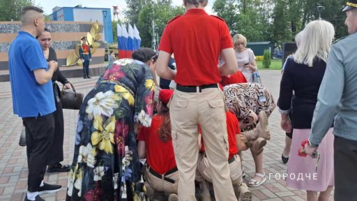 Участнице Юнармии стало плохо на празднике в Парке Победы