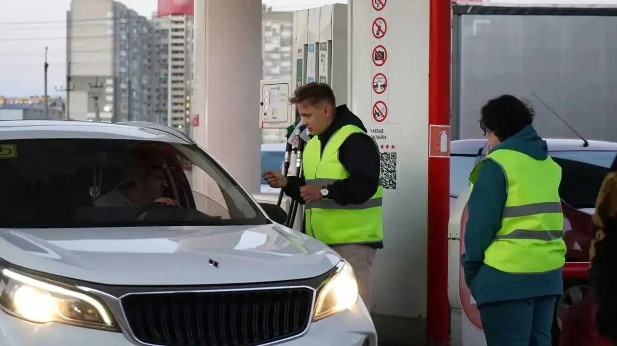 В Вологде готовят новые меры для снижения очередей на АЗС