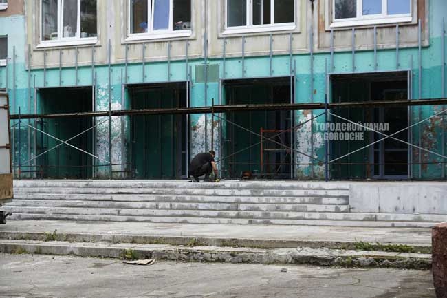 Школу №32 в Череповце проверили перед открытием 1 сентября