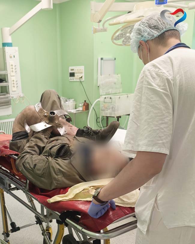 В Череповце врачи спасли ногу 74-летнему дачнику после травмы культиватором