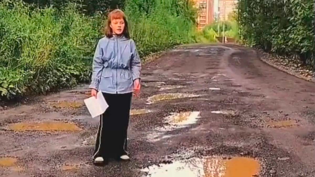 Жители трех домов в Череповце 10 лет ждут дорогу на Белинского