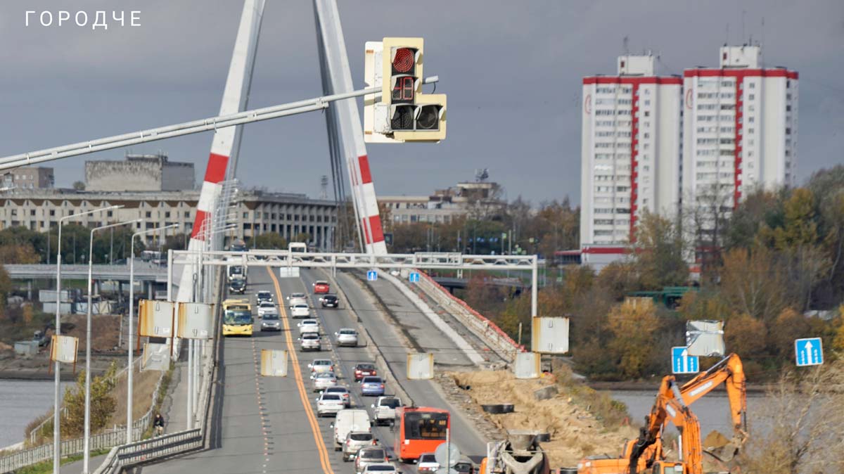 На Октябрьском мосту в Череповце изменили схему движения